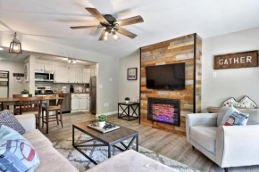 Modern 3BR-2BA Mountain Green Condo - Pool, Hot Tub, Gym, Bus, Ski Rental deals! 1C5